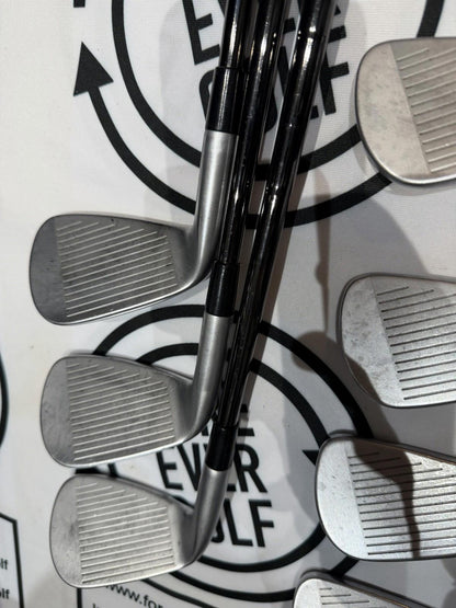 TAYLORMADE P790 (2023) IRONS / 4 - PW / RH / 120g Stiff Flex / GOOD USED