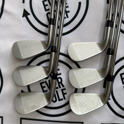 TITLEIST T350 (2025) IRONS / 5 - PW / Mens RH / RED AWT Reg Flex Shafts / MINT