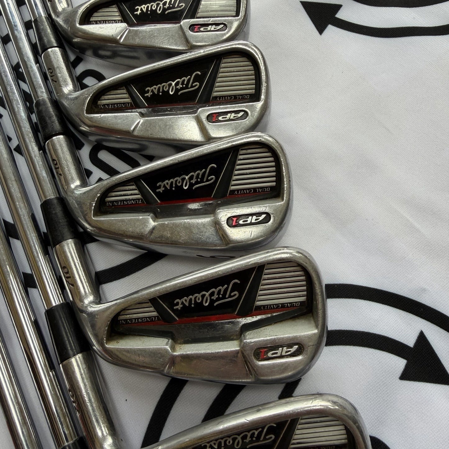 TITLEIST AP1 710 IRONS / 4 - PW / Mens RH / 105g Reg Flex / GOOD USED