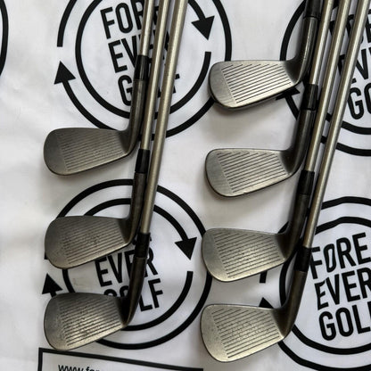 COBRA KING FORGED CB/MB BLACK IRONS / 4 - PW / 120g Stiff Flex / OK USED