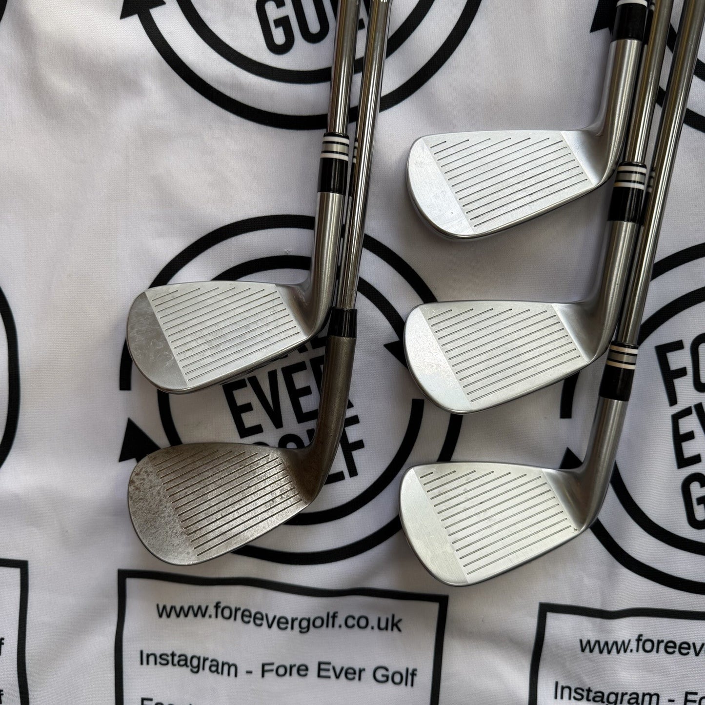 FOURTEEN TB-7 IRONS / 7 - PW + 48 / RH 95g Reg Flex / ACCRA IZ SHAFTS / V.GOOD