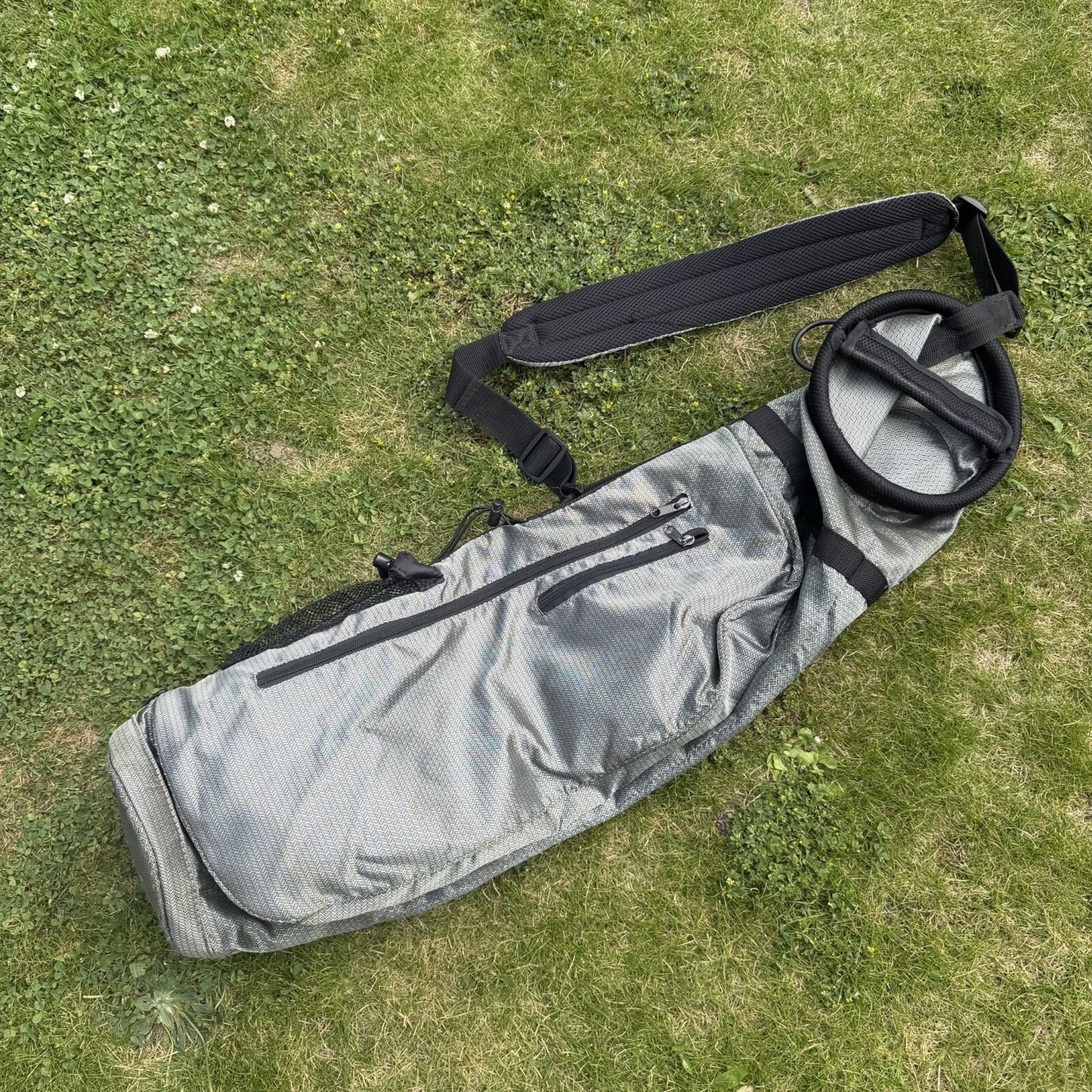 GOLF SUNDAY BAG / Grey/Solver / 2 Way Divide / Lightweight / One Strap / GOOD US