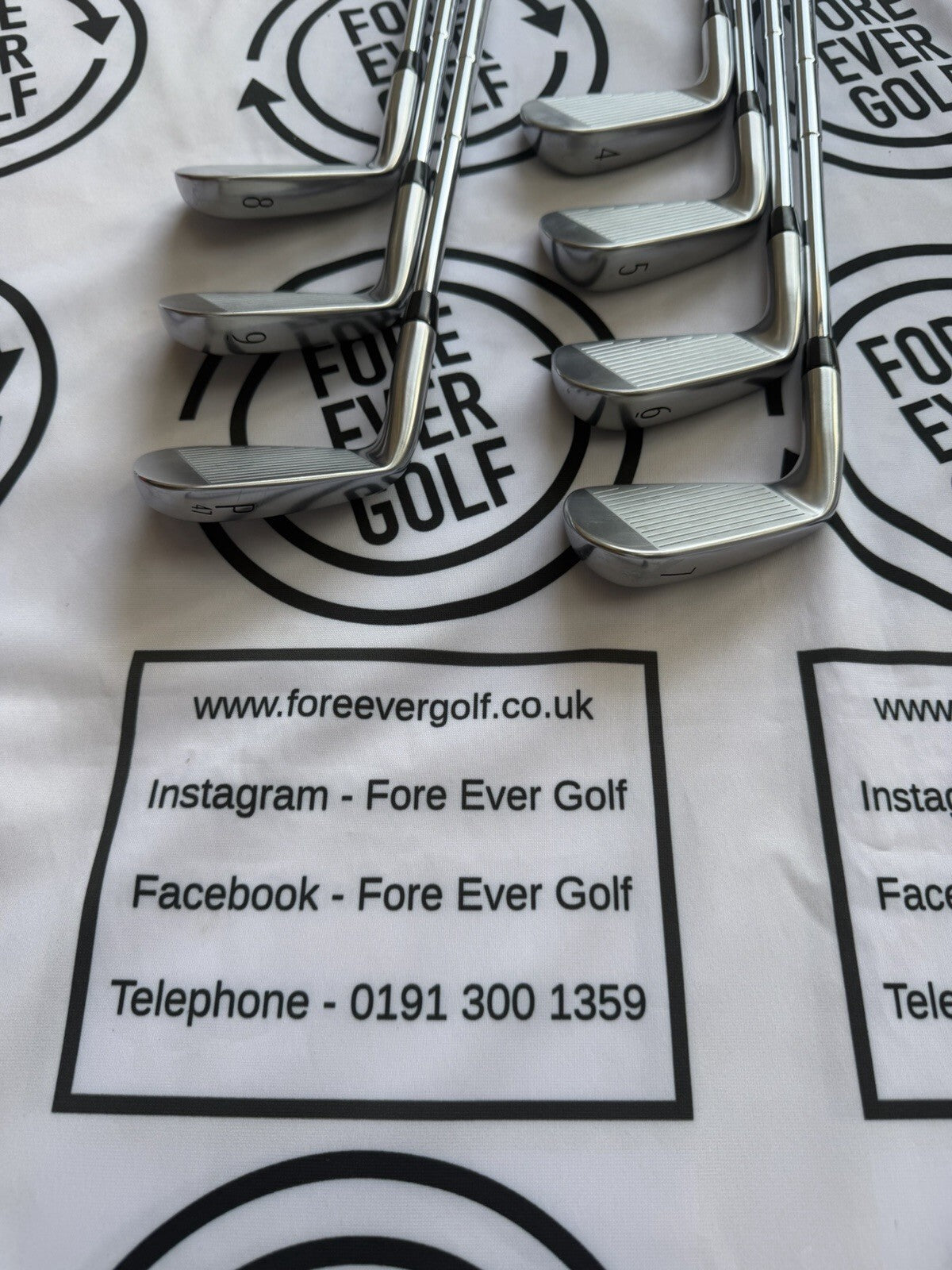 TITLEIST T250/T250* COMBO IRON SET / 4 - PW / RH / AMT White X Flex / MINT USED