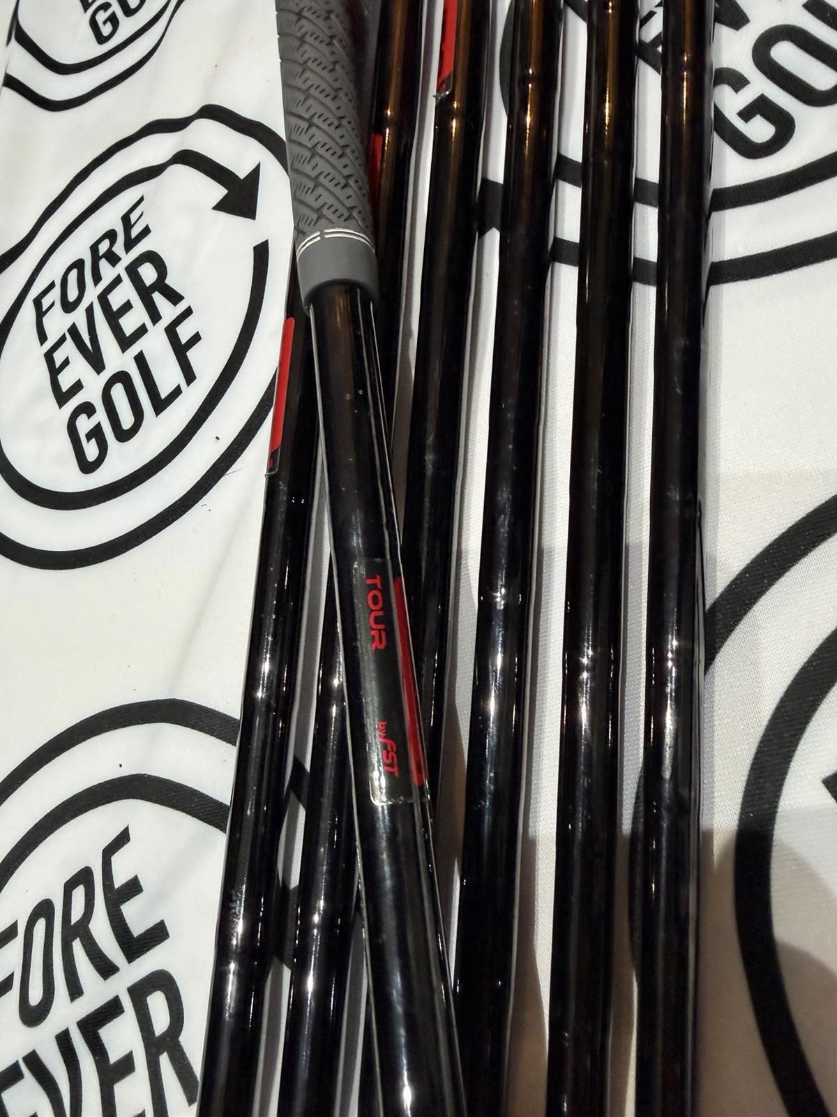 TAYLORMADE P790 (2023) IRONS / 4 - PW / RH / 120g Stiff Flex / GOOD USED