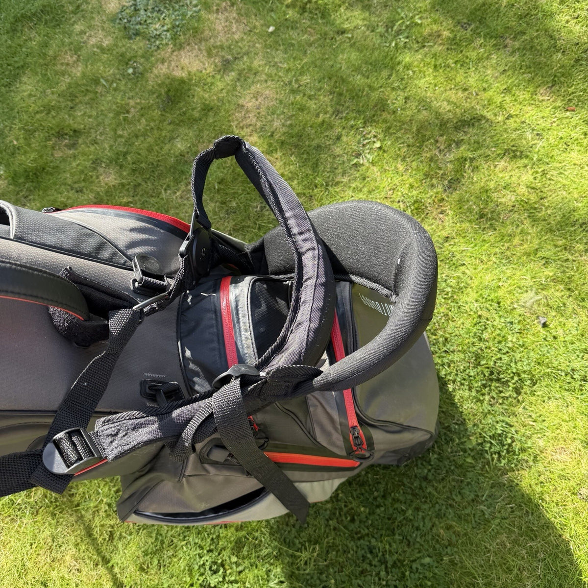 MOTOCADDY HYDROFLEX GOLF CARRY BAG / 5 Way Divide / Grey/Red / GOOD USED
