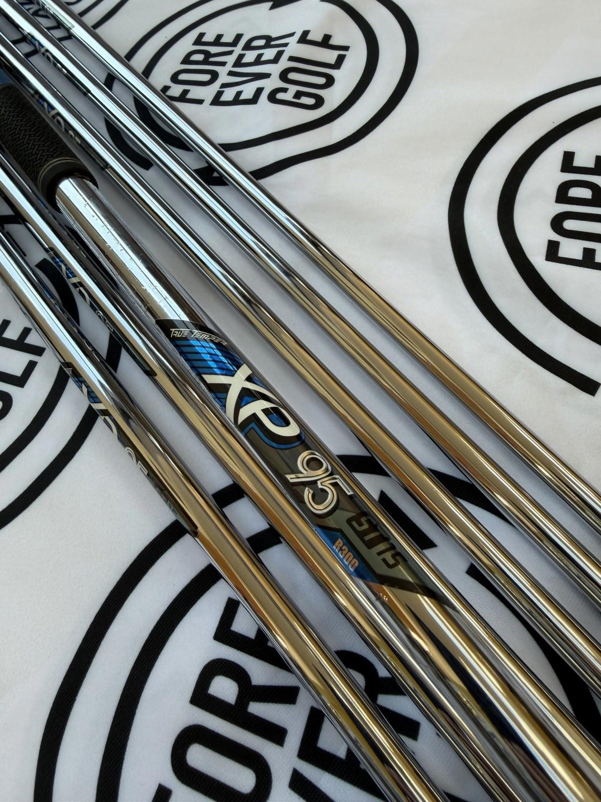 CALLAWAY APEX CF ’19 IRONS / 4 - PW / Mens RH / 95g Reg Flex / GOOD USED