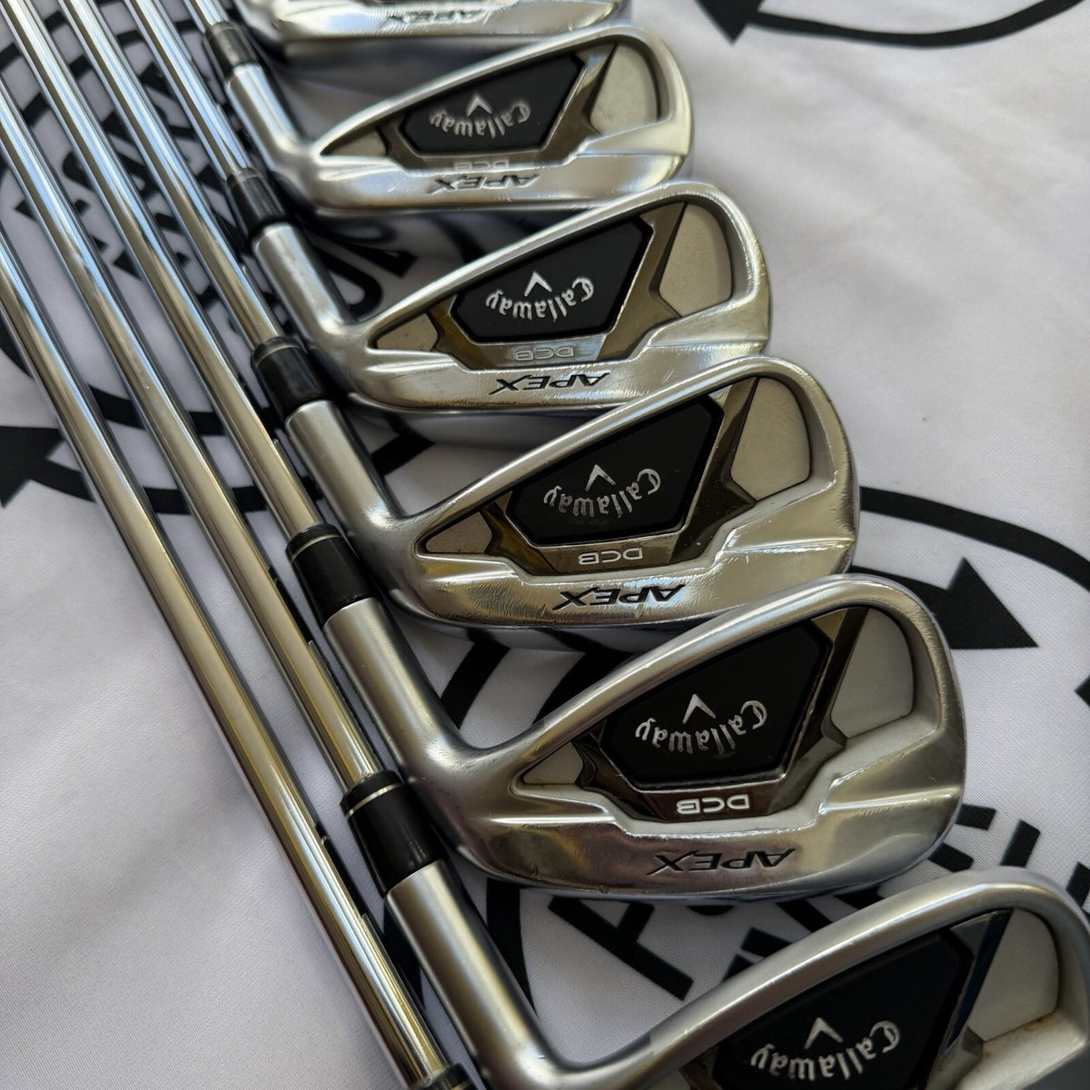 CALLAWAY APEX DCB IRONS / 4 -PW / 85g Reg Flex / Mens RH / GOOD USED