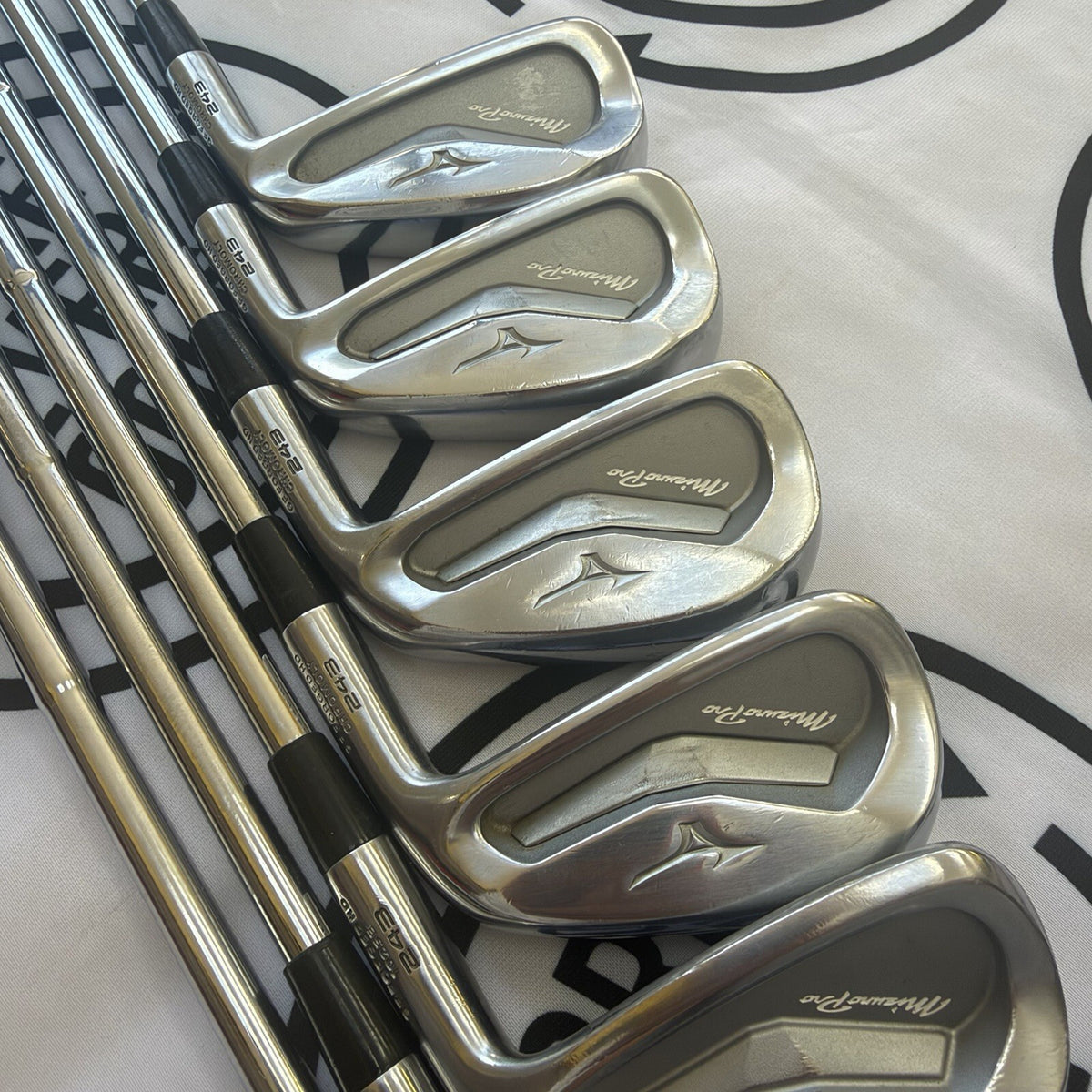 MIZUNO PRO 243 IRONS / 4 - PW / Mens TH / 115g Stiff Flex / V.GOOD USED