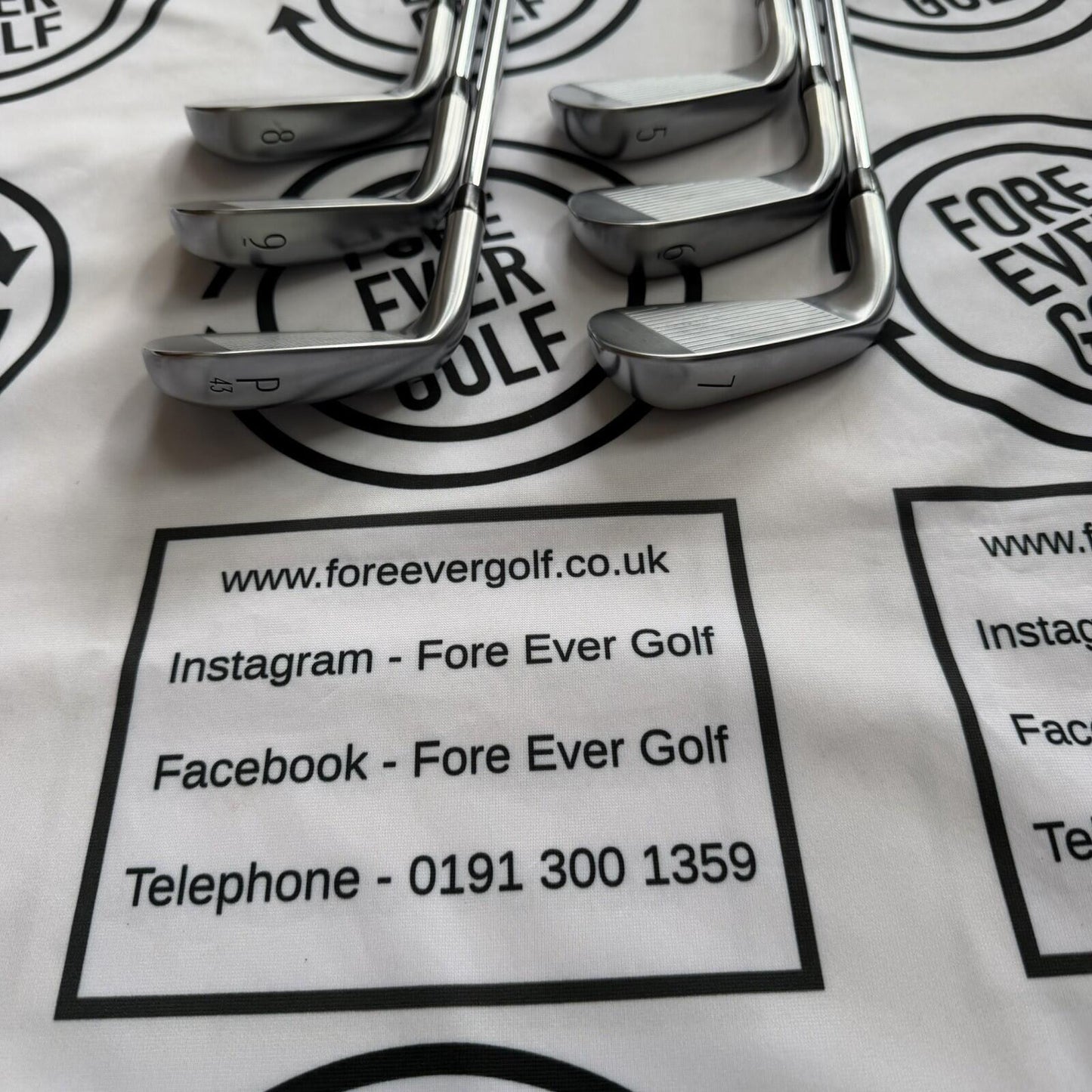 TITLEIST T350 (2025) IRONS / 5 - PW / Mens RH / RED AWT Reg Flex Shafts / MINT