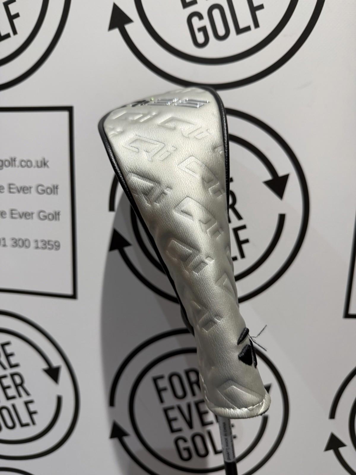 TAYLORMADE Qi35 4 HYBRID / 22 Degree / RH / 70g Stiff Flex / V.GOOD USED