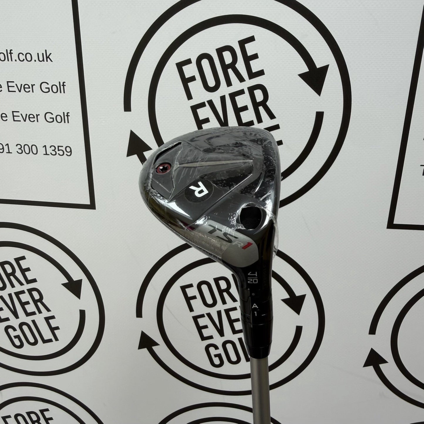 TITLEIST TSR1 4 HYBRID / 20 Degree / RH / 50g Reg Flex / NEW