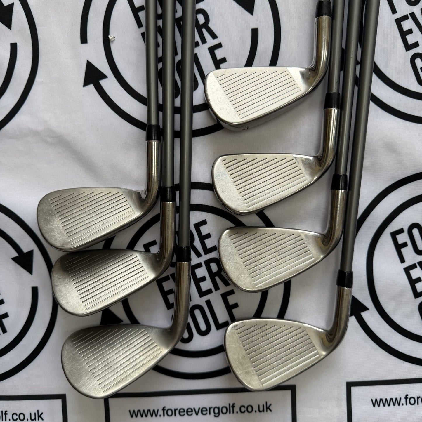 CALLAWAY ROGUE ST MAX IRONS / 5 - PW + SW / 60g Reg Flex Graphite Shafts / GOOD