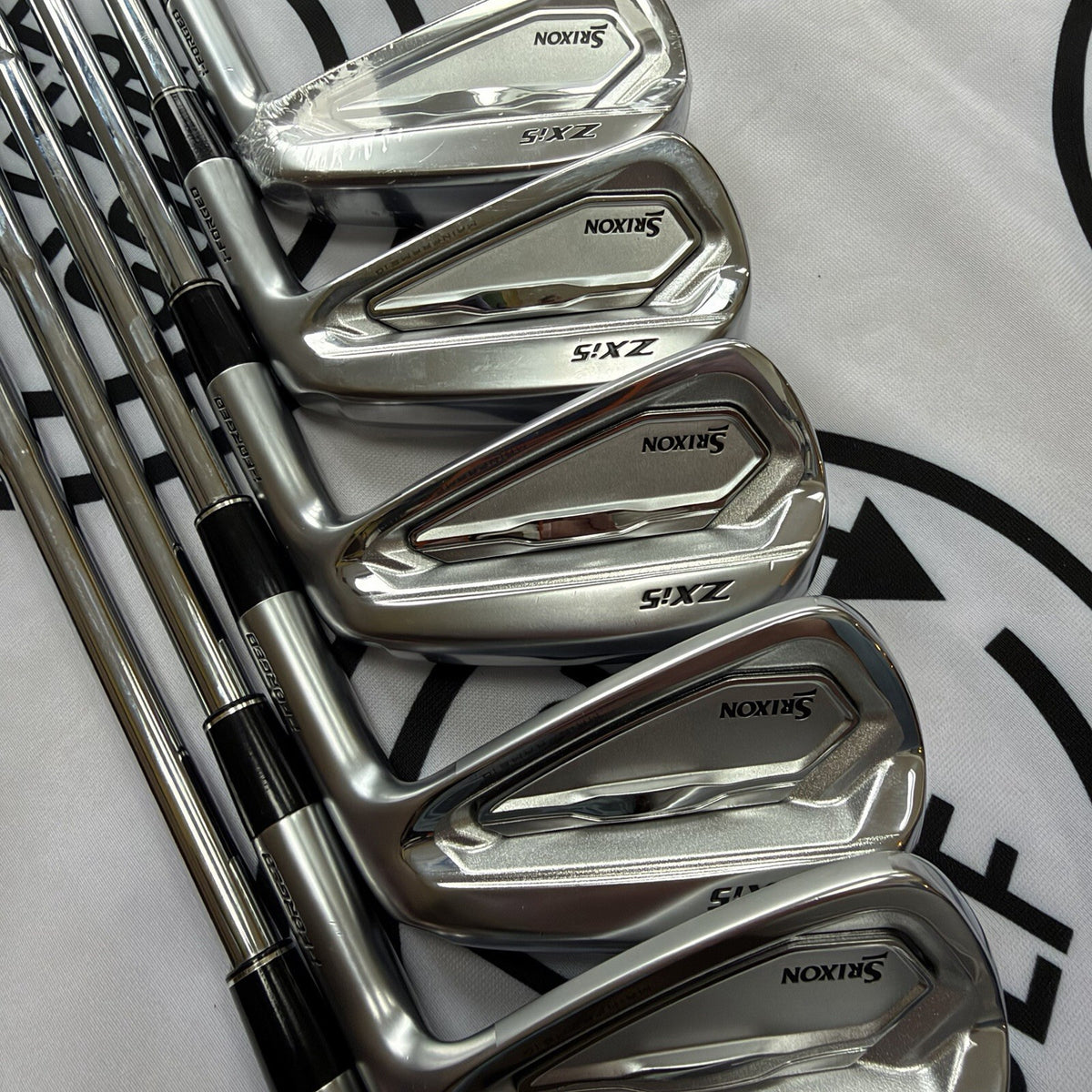 SRIXON ZXi5 (2026) IRONS / 5 - PW / Mens RH / 115g Stiff Flex / MINT USED