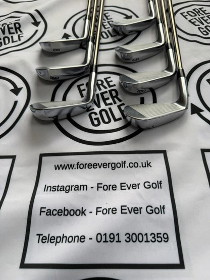 SRIXON ZXi5 IRONS / 4 - PW / Mens RH / Stiff Flex Graphite Shafts / V.GOOD USED